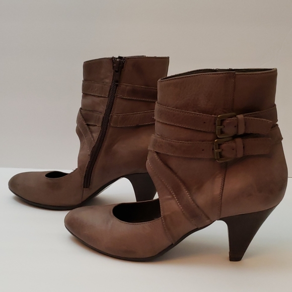 Sz 7 Janet & Janet brown/taupe Boot w opening - Picture 5 of 8